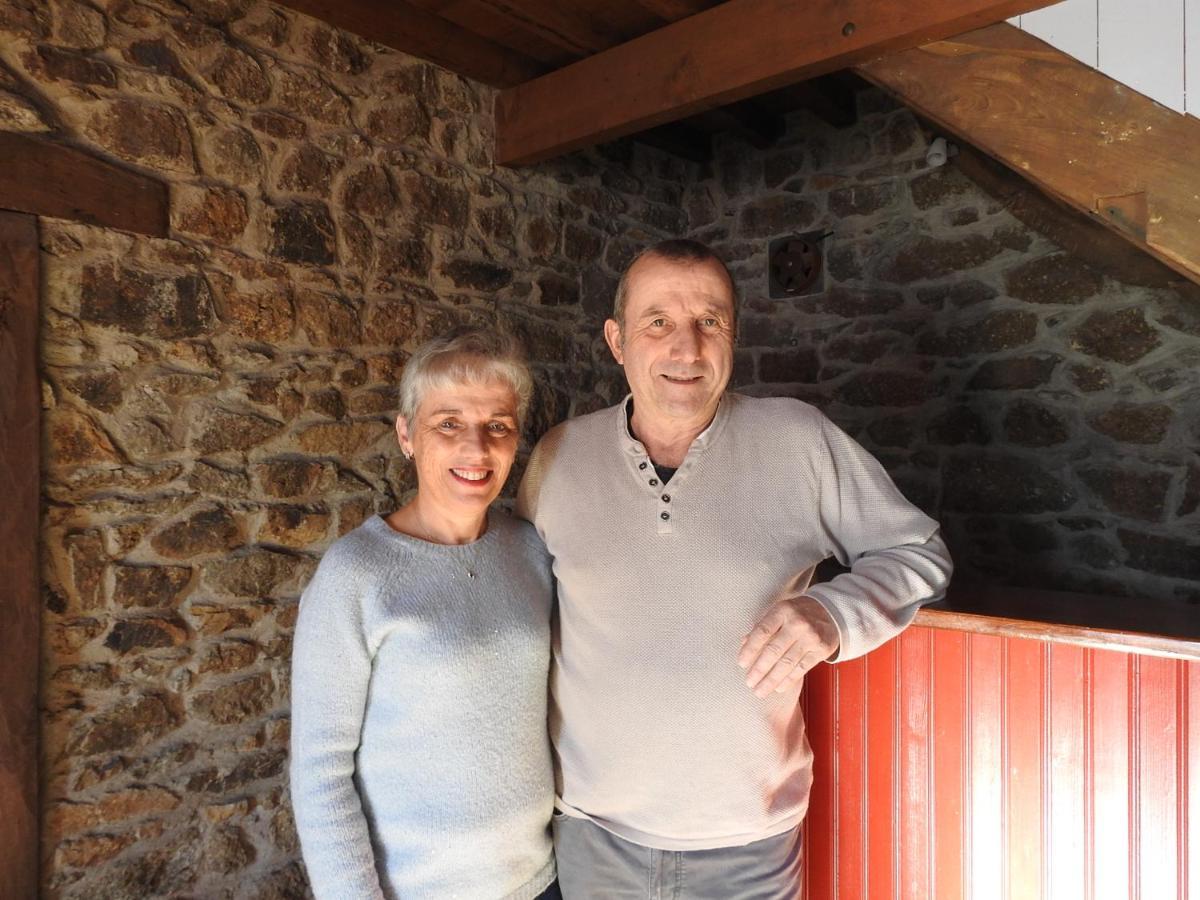 Hotel Domaine Des Gardette Vaux-en-Beaujolais Esterno foto